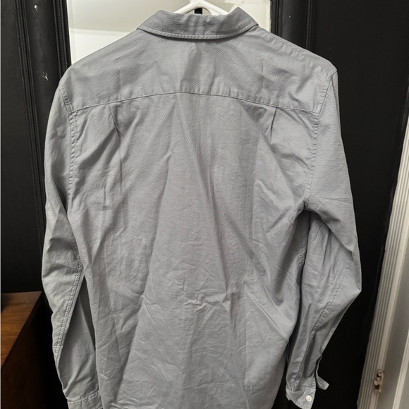 Lacoste Regular Fit Cotton Shirt Button Down
Grey / Silver
Small - 38
14.5 Neck - Picture 3 of 5